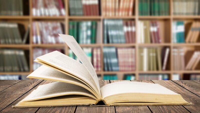 Emocjonalne warsztaty poetyckie z Michałem Zabłockim w Miejskiej Bibliotece