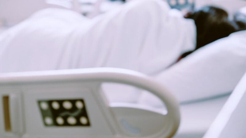 Seniorzy na spotkaniu z policją i ZUS: Jak zadbać o bezpieczeństwo i zdrowie?