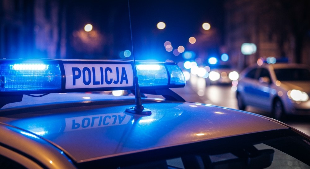 Pijany kierowca uciekał przed policją bez prawa jazdy i z nadmierną prędkością