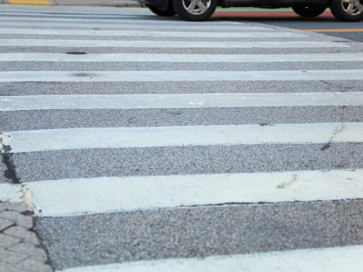 Wypadek na ul. Bytkowskiej: ruch przywrócony, kierowcy apelują o ostrożność