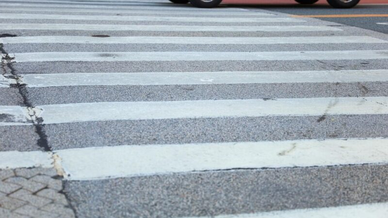 Wypadek na ul. Bytkowskiej: ruch przywrócony, kierowcy apelują o ostrożność