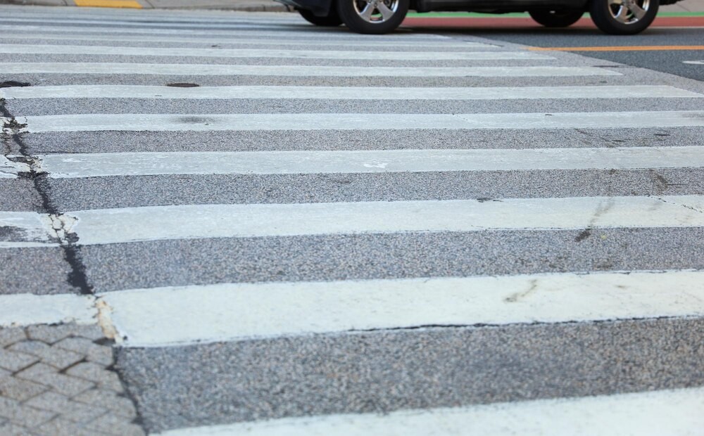 Wypadek na ul. Bytkowskiej: ruch przywrócony, kierowcy apelują o ostrożność