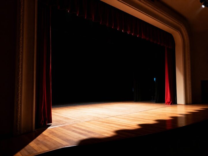 Przedszkolaki ożywiły „Opowieść wigilijną” Dickensa w magicznym przedstawieniu.