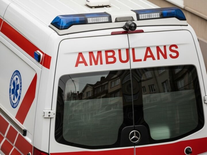 Nie bądź obojętny! Twoja reakcja może uratować życie w mroźne dni.