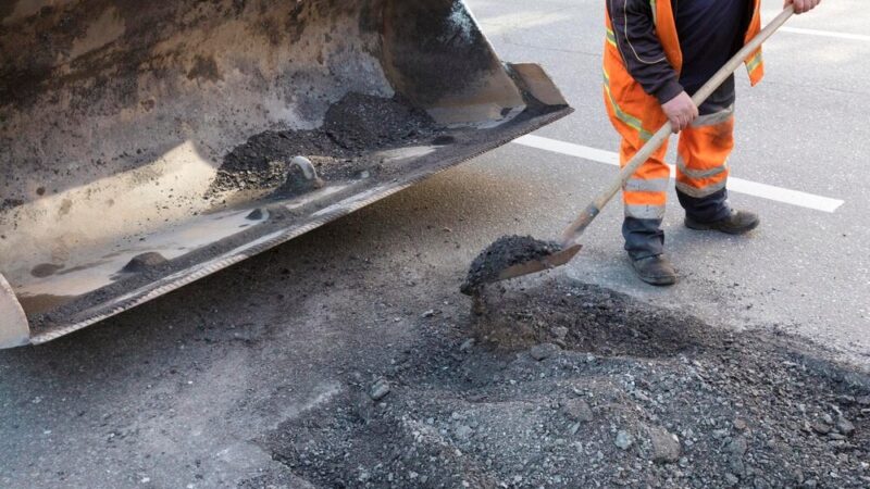 Nowy pas do skrętu na Rondzie Sikorskiego – kierowcy wreszcie odetchną!