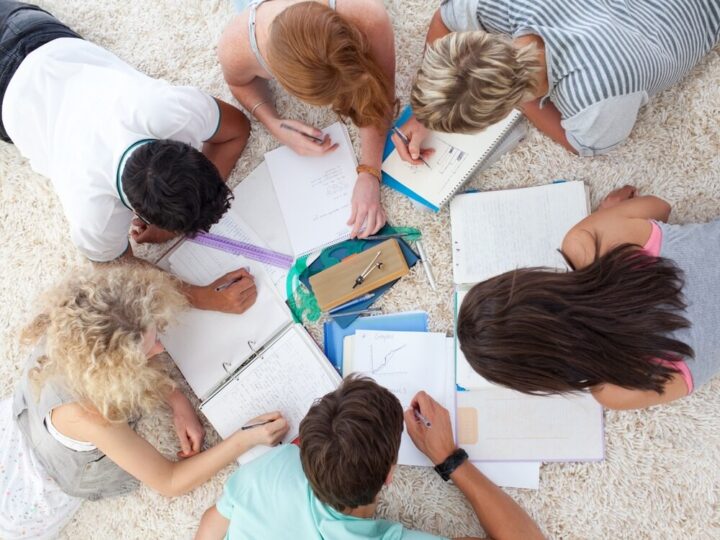 Wakacyjne dyżury przedszkoli w Gminie Pawłowice 2026 – gdzie zapisać malucha?