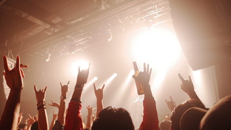 Podziemna Armia: Muzyczna Lekcja Historii