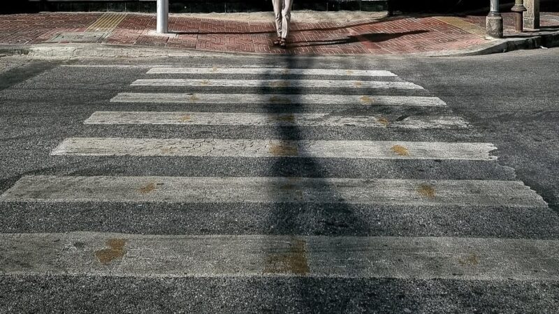 Pijani mężczyźni potrąceni po wtargnięciu na czerwonym świetle