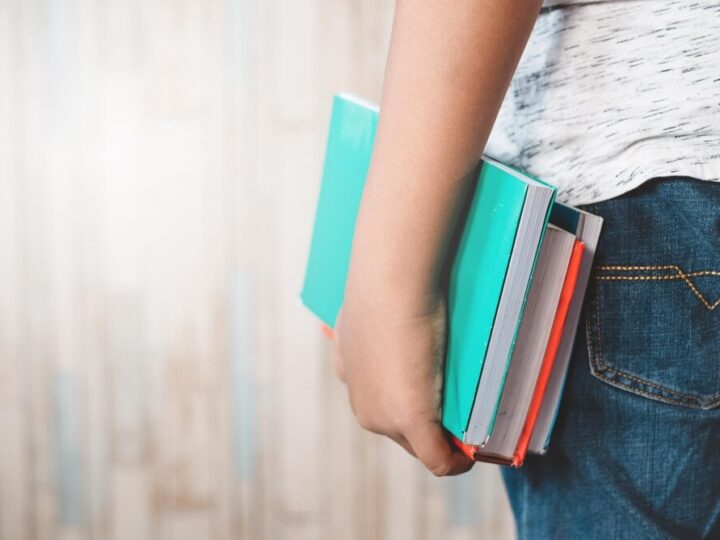 Przyjaźń i mądrość: dzieci odkrywają przesłanie opowieści „Kot i kogucik