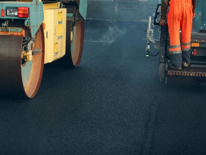 Modernizacja ulicy Długosza: Nowa nawierzchnia i większe bezpieczeństwo mieszkańców