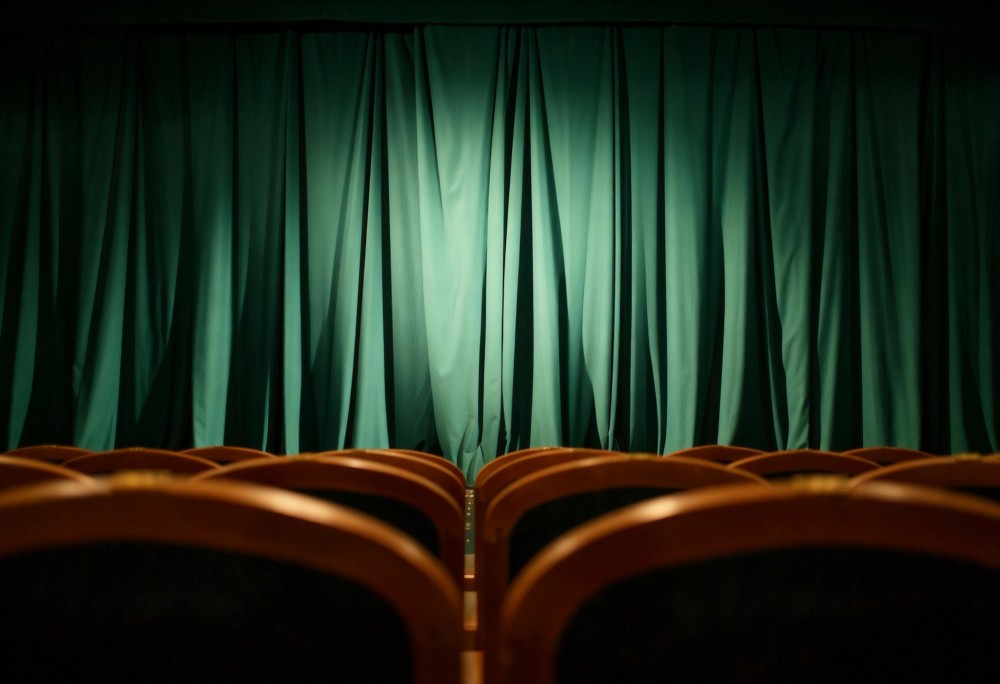 Zdobądź bilety na niezapomnianą komedię romantyczną!