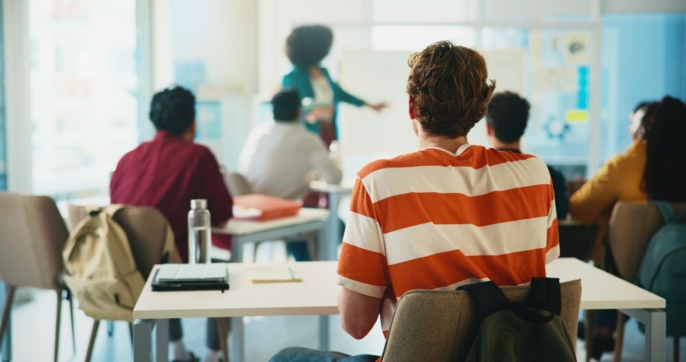 Młodzież z Jastrzębia-Zdroju pokonuje stres przed egzaminami w warsztatach „STRESSOUT”