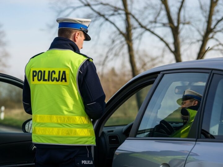 Pijany 19-latek za kierownicą z grupą nietrzeźwych nastolatek