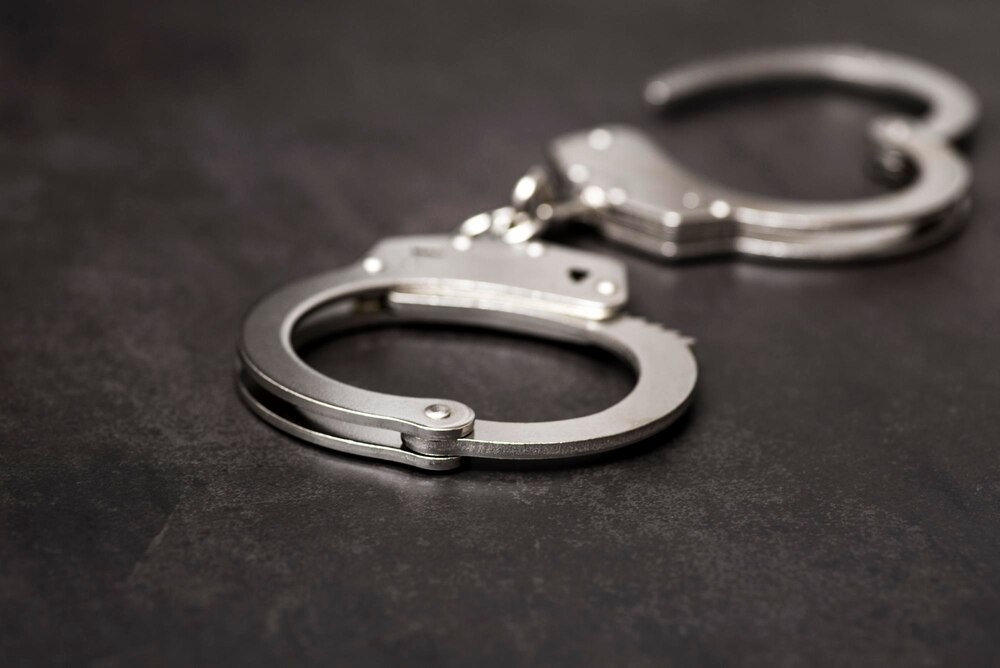 Policja przechwyciła niemal 100 gramów narkotyków podczas nocnej kontroli auta