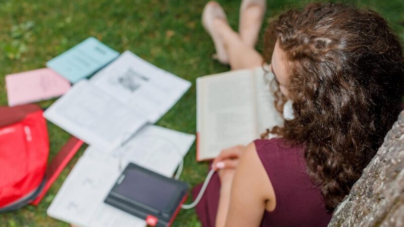 Uczniowie, poznajcie swoje prawa z Marcinem Kruszewskim!