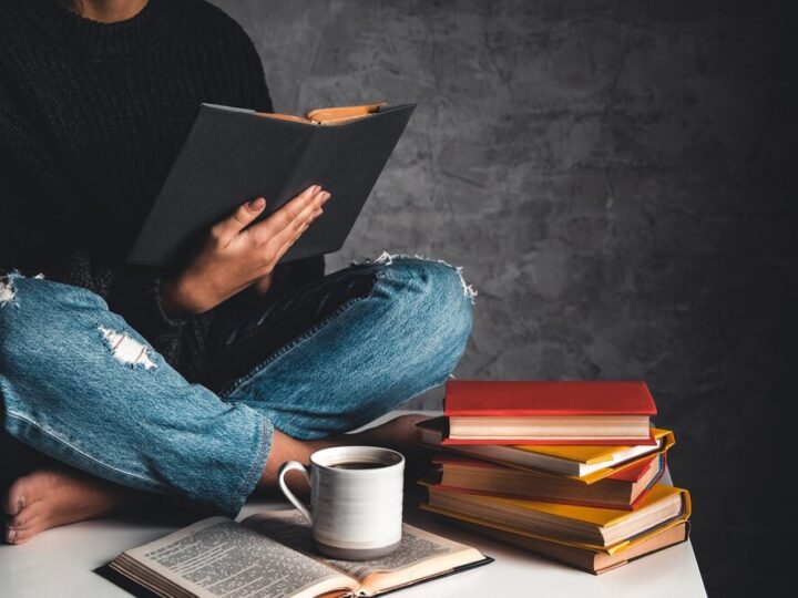 Przedszkolaki z Jastrzębia-Zdroju odkrywają magię książek w bibliotece