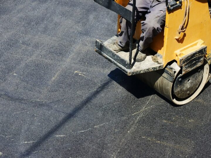 Nowe rondo i infrastruktura dla pieszych: zakończono przebudowę skrzyżowania