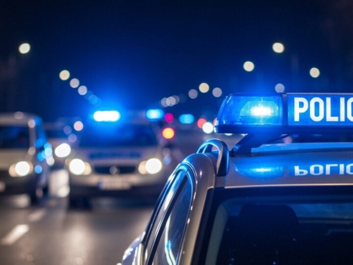 Poszukiwany po latach ukrywania się w końcu w rękach policji