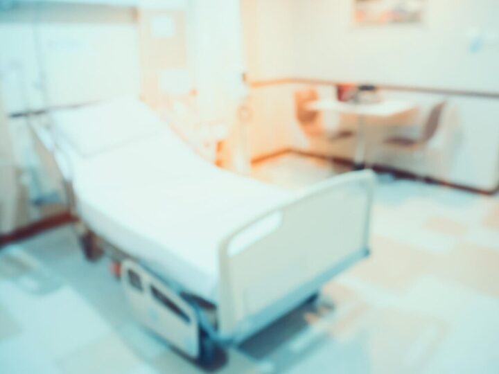 Mieszkańcy Mszany zdobywają umiejętności ratujące życie z defibrylatorami AED