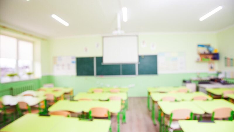 Ósmoklasiści odkrywają swoje wyniki egzaminu