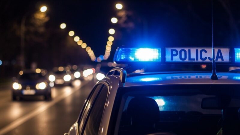 Mężczyzna złamał zakaz sądowy i miał przy sobie narkotyki