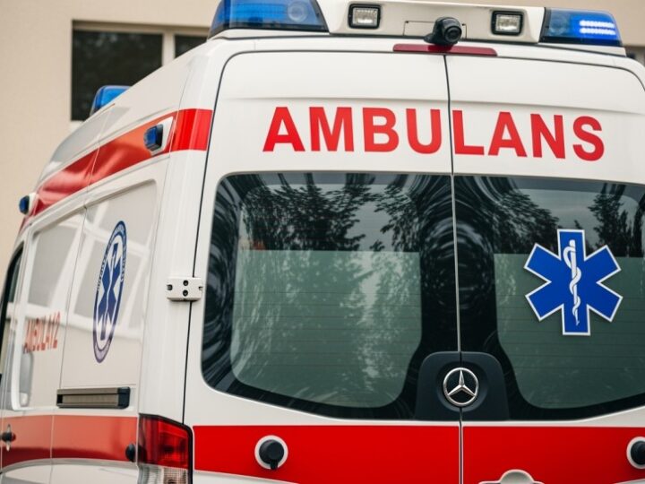 Zagrożenia powodziowe w Zebrzydowicach: Eksperci omawiają kluczowe działania ochronne
