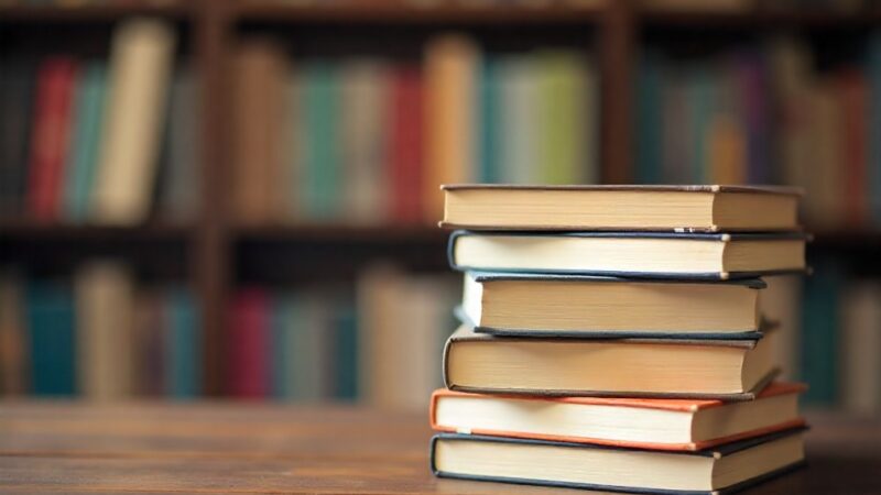 Stwórzmy razem Drzewo Czytelników – podziel się swoją literacką historią!