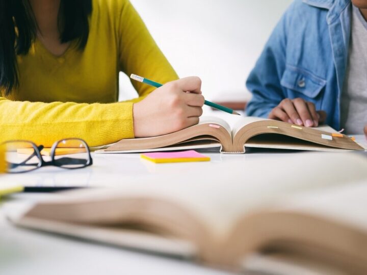 Kreatywne „Literackie Portrety” – konkurs plastyczny dla młodych artystów
