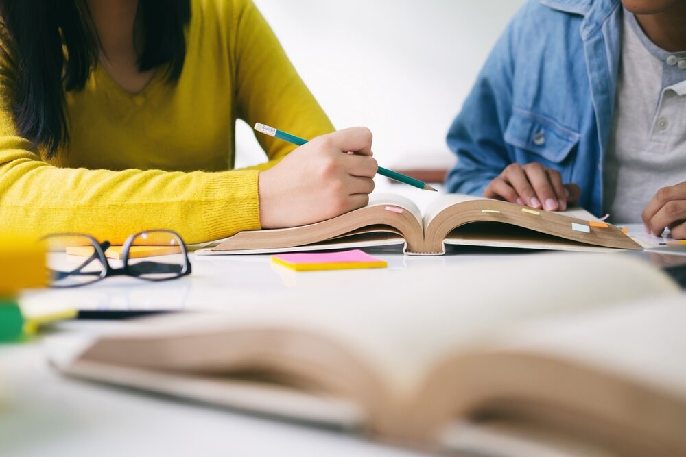 Kreatywne „Literackie Portrety” – konkurs plastyczny dla młodych artystów