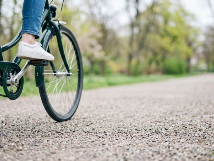 Nowe chodniki i ścieżki rowerowe na Al. Piechoczka
